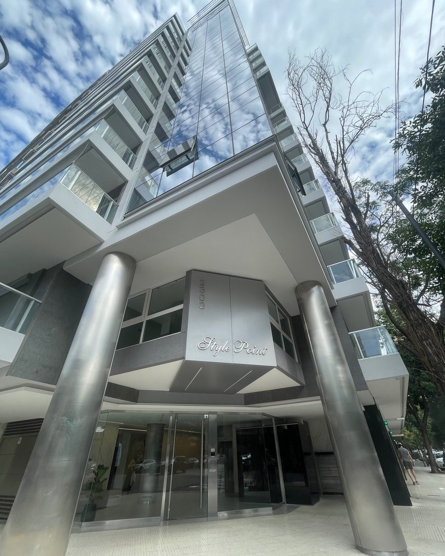 Fachada de edificio a estrenar